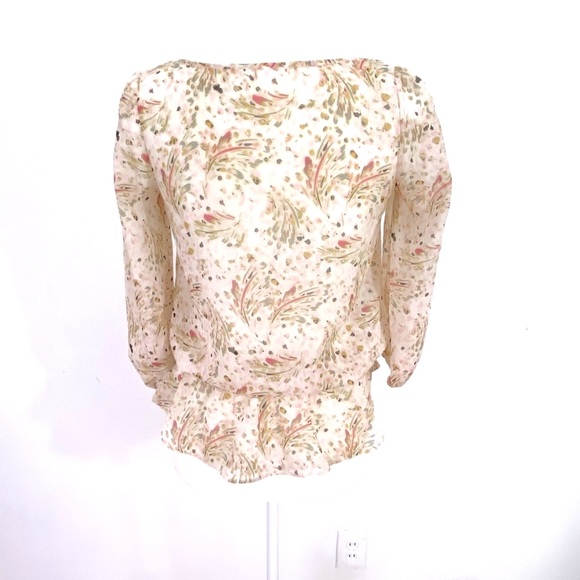 Floral Top - Picture 2 of 7